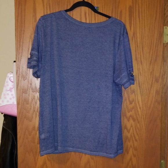 Mudd tshirt - Picture 4 of 4